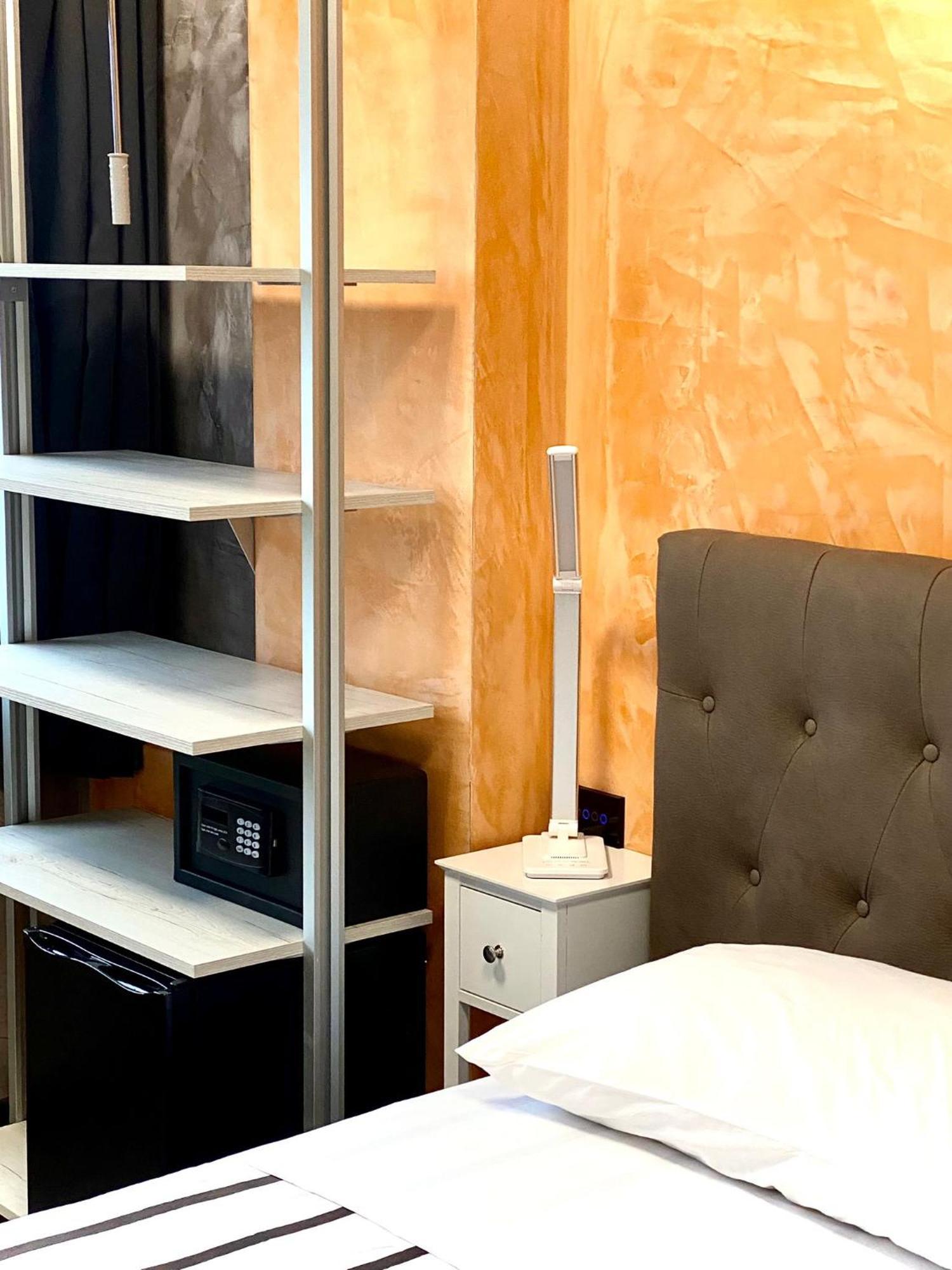 Hotel Tech เบรมบาเต ภายนอก รูปภาพ